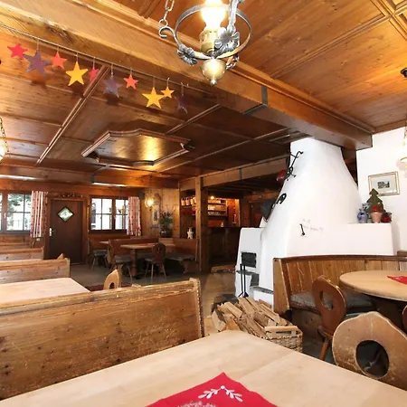 Alpenhaus Lacknerbrunn-3
